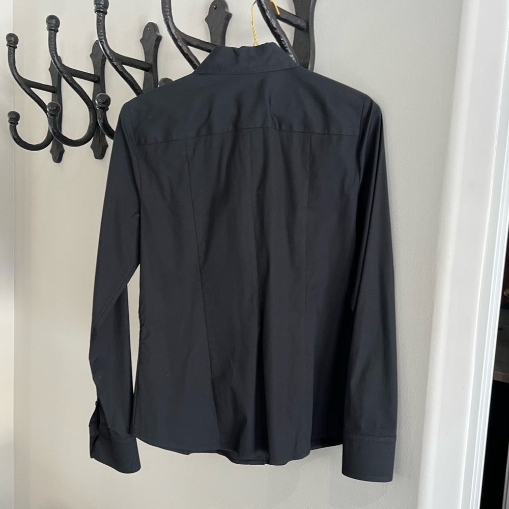 White House Black Market WHBM Black Long Sleeved Poplin Button Down Blouse Sz 8 - Picture 4 of 5